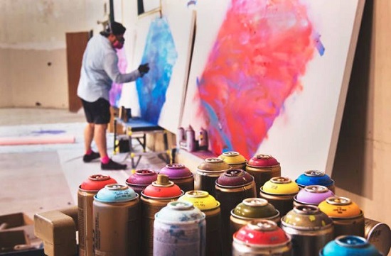 en el arte plstico intervienen acciones como la pintura