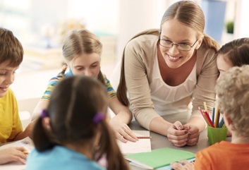 estudia para ser maestra