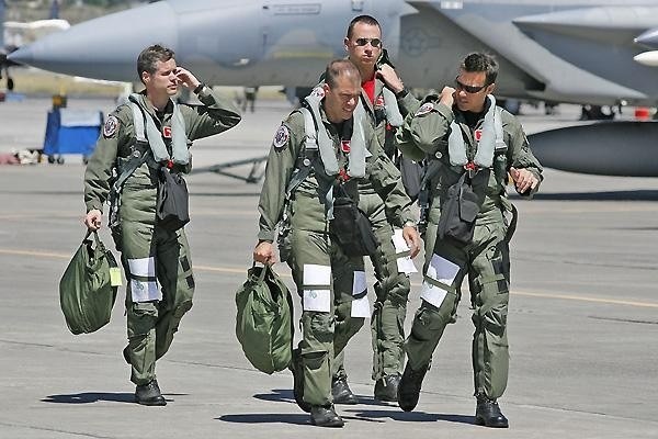 piloto aviador militar